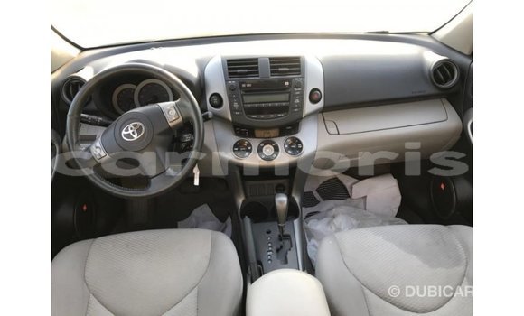 Buy Import Toyota HiAce White Truck in Import - Dubai in Agalega Islands Buy Import Toyota HiAce White Truck in Import - Dubai in Agalega Islands