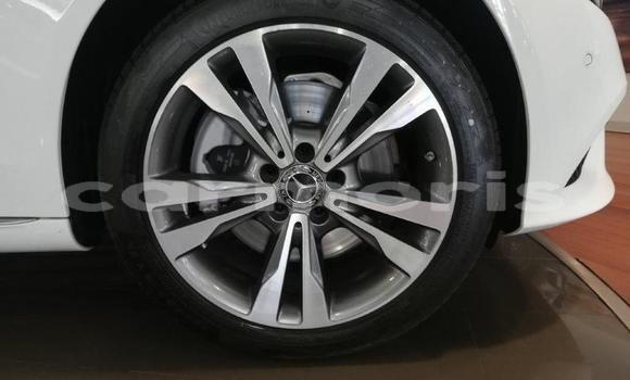 Buy Used Mercedes-Benz C–Class White Car in Port Louis in Port Louis District Buy Used Mercedes-Benz C–Class White Car in Port Louis in Port Louis District