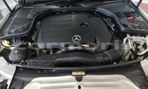 Buy Used Mercedes-Benz C–Class White Car in Port Louis in Port Louis District Buy Used Mercedes-Benz C–Class White Car in Port Louis in Port Louis District