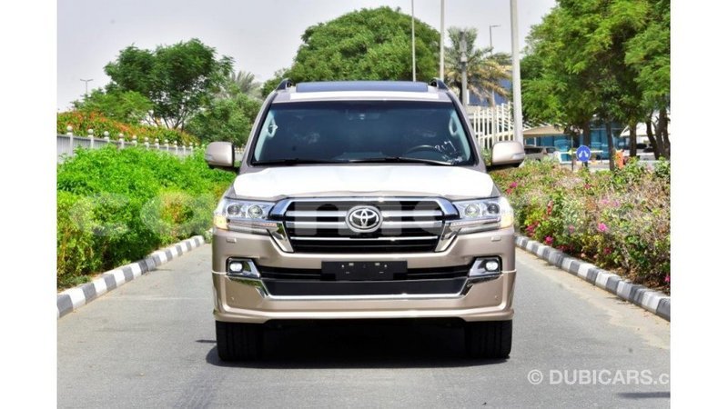 Big with watermark toyota land cruiser agalega islands import dubai 2789