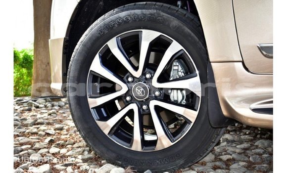 Buy Import Toyota Land Cruiser Other Car in Import - Dubai in Agalega Islands Buy Import Toyota Land Cruiser Other Car in Import - Dubai in Agalega Islands