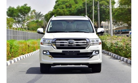 Buy Import Toyota Land Cruiser White Car in Import - Dubai in Agalega Islands Buy Import Toyota Land Cruiser White Car in Import - Dubai in Agalega Islands