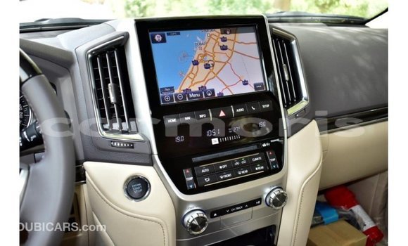 Buy Import Toyota Land Cruiser White Car in Import - Dubai in Agalega Islands Buy Import Toyota Land Cruiser White Car in Import - Dubai in Agalega Islands