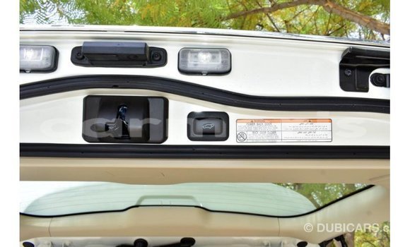 Buy Import Toyota Land Cruiser White Car in Import - Dubai in Agalega Islands Buy Import Toyota Land Cruiser White Car in Import - Dubai in Agalega Islands