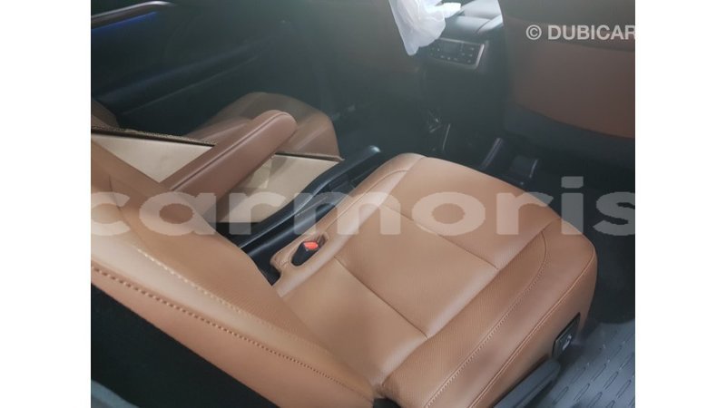 Big with watermark toyota highlander agalega islands import dubai 2796