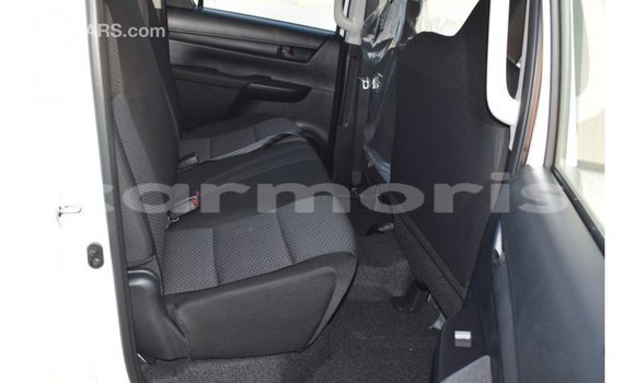 Buy Import Toyota Hilux White Car in Import - Dubai in Agalega Islands Buy Import Toyota Hilux White Car in Import - Dubai in Agalega Islands
