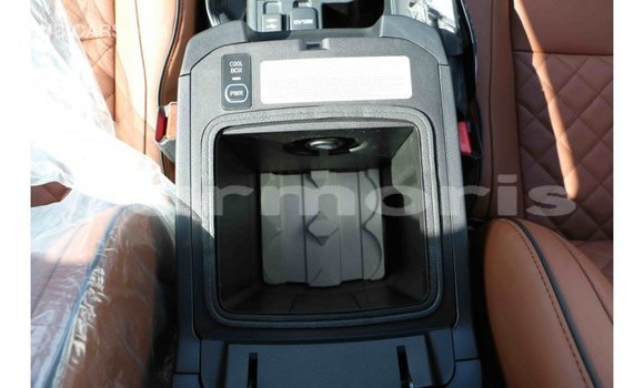 Buy Import Toyota Prado White Car in Import - Dubai in Agalega Islands Buy Import Toyota Prado White Car in Import - Dubai in Agalega Islands