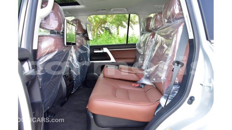 Big with watermark toyota land cruiser agalega islands import dubai 2814