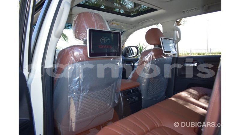 Big with watermark toyota land cruiser agalega islands import dubai 2819