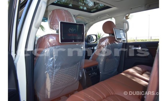 Buy Import Toyota Land Cruiser White Car in Import - Dubai in Agalega Islands Buy Import Toyota Land Cruiser White Car in Import - Dubai in Agalega Islands