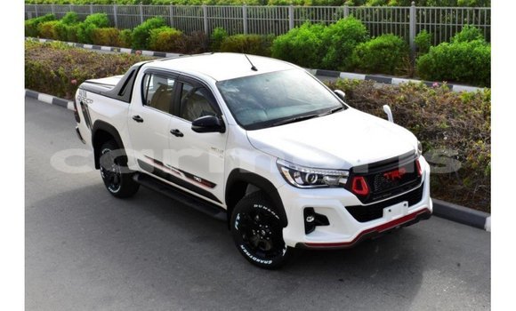 Buy Import Toyota Hilux White Car in Import - Dubai in Agalega Islands Buy Import Toyota Hilux White Car in Import - Dubai in Agalega Islands