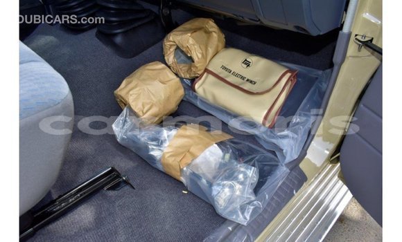 Buy Import Toyota Land Cruiser Beige Car in Import - Dubai in Agalega Islands Buy Import Toyota Land Cruiser Beige Car in Import - Dubai in Agalega Islands