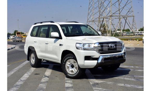 Buy Import Toyota Land Cruiser White Car in Import - Dubai in Agalega Islands Buy Import Toyota Land Cruiser White Car in Import - Dubai in Agalega Islands