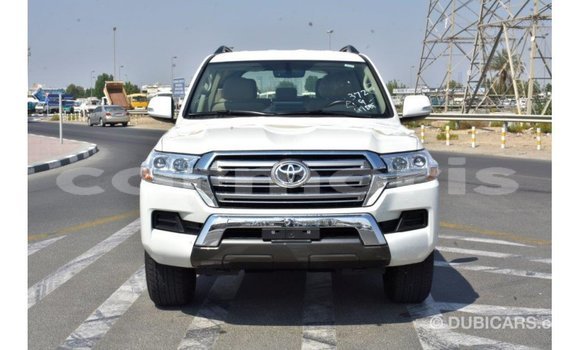 Buy Import Toyota Land Cruiser White Car in Import - Dubai in Agalega Islands Buy Import Toyota Land Cruiser White Car in Import - Dubai in Agalega Islands