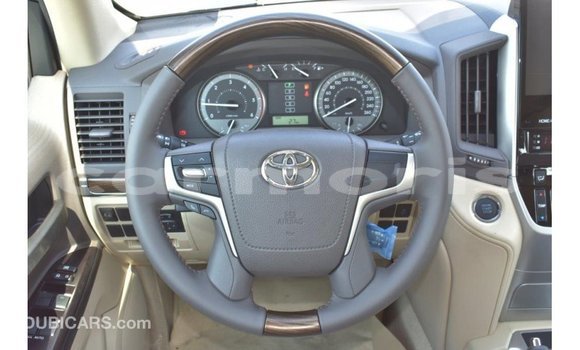 Buy Import Toyota Land Cruiser White Car in Import - Dubai in Agalega Islands Buy Import Toyota Land Cruiser White Car in Import - Dubai in Agalega Islands