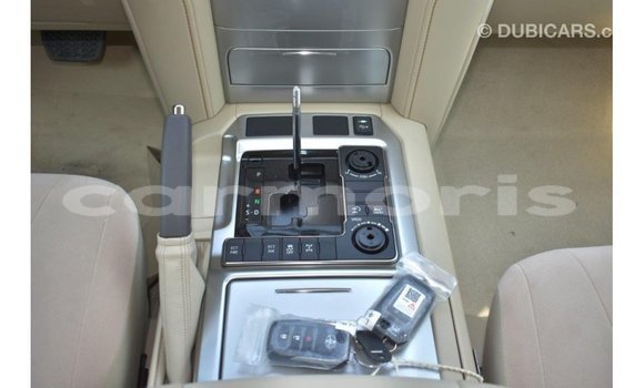 Buy Import Toyota Land Cruiser White Car in Import - Dubai in Agalega Islands Buy Import Toyota Land Cruiser White Car in Import - Dubai in Agalega Islands
