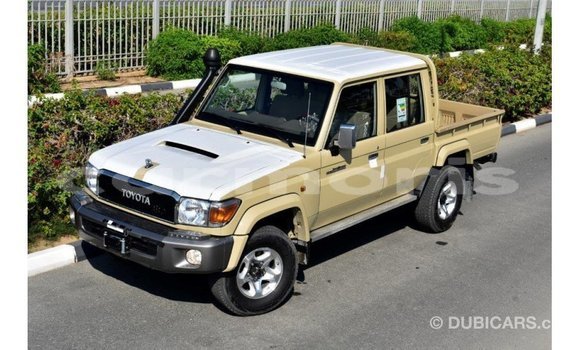 Buy Import Toyota Land Cruiser Beige Car in Import - Dubai in Agalega Islands Buy Import Toyota Land Cruiser Beige Car in Import - Dubai in Agalega Islands