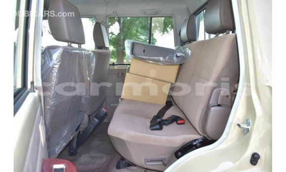 Buy Import Toyota Land Cruiser Beige Car in Import - Dubai in Agalega Islands Buy Import Toyota Land Cruiser Beige Car in Import - Dubai in Agalega Islands