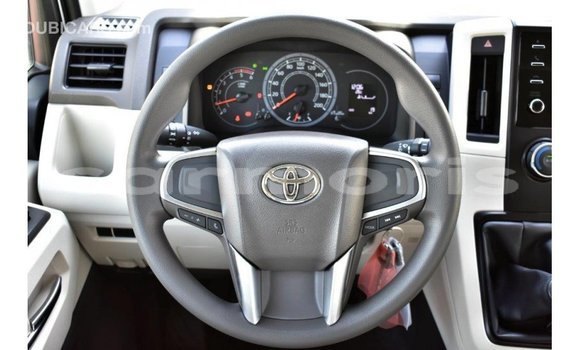 Buy Import Toyota Hiace White Car in Import - Dubai in Agalega Islands Buy Import Toyota Hiace White Car in Import - Dubai in Agalega Islands