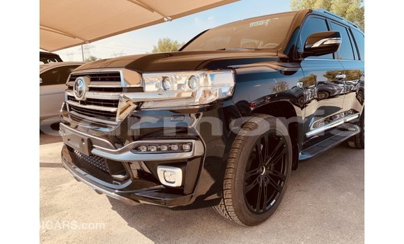 Acheter Import Voiture Toyota Land Cruiser Noir à Import - Dubai, Îles Agalega Acheter Import Voiture Toyota Land Cruiser Noir à Import - Dubai, Îles Agalega