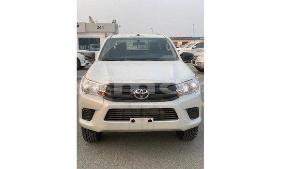 Buy Import Toyota Hilux White Car in Import - Dubai in Agalega Islands Buy Import Toyota Hilux White Car in Import - Dubai in Agalega Islands
