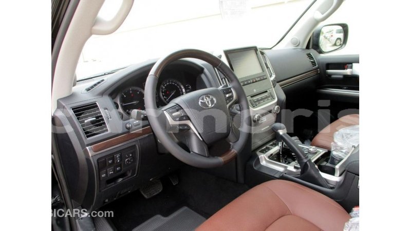 Big with watermark toyota land cruiser agalega islands import dubai 2874