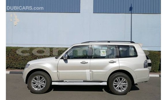 Buy Import Mitsubishi Pajero White Car in Import - Dubai in Agalega Islands Buy Import Mitsubishi Pajero White Car in Import - Dubai in Agalega Islands