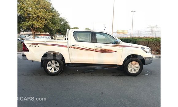 Buy Import Toyota Hilux White Car in Import - Dubai in Agalega Islands Buy Import Toyota Hilux White Car in Import - Dubai in Agalega Islands