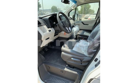 Buy Import Toyota Hiace White Car in Import - Dubai in Agalega Islands Buy Import Toyota Hiace White Car in Import - Dubai in Agalega Islands