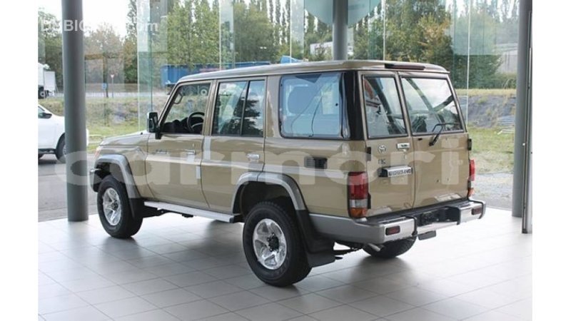 Big with watermark toyota land cruiser agalega islands import dubai 2883