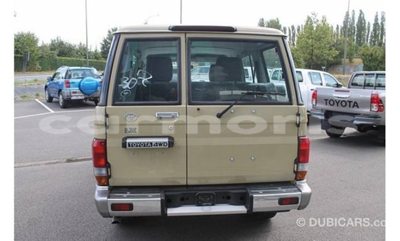 Buy Import Toyota Land Cruiser Beige Car in Import - Dubai in Agalega Islands Buy Import Toyota Land Cruiser Beige Car in Import - Dubai in Agalega Islands