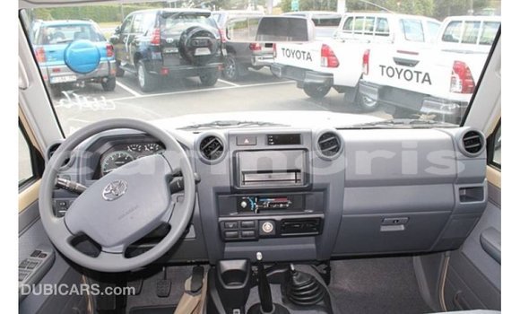 Buy Import Toyota Land Cruiser Beige Car in Import - Dubai in Agalega Islands Buy Import Toyota Land Cruiser Beige Car in Import - Dubai in Agalega Islands