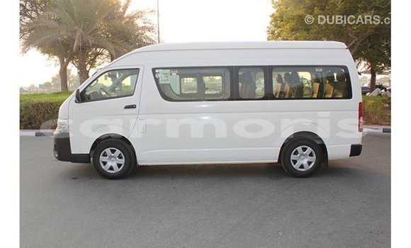 Buy Import Toyota Hiace White Car in Import - Dubai in Agalega Islands Buy Import Toyota Hiace White Car in Import - Dubai in Agalega Islands