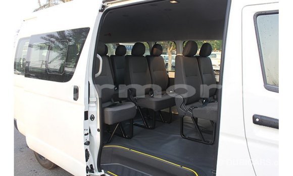 Buy Import Toyota Hiace White Car in Import - Dubai in Agalega Islands Buy Import Toyota Hiace White Car in Import - Dubai in Agalega Islands