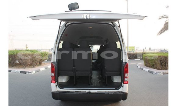 Buy Import Toyota Hiace White Car in Import - Dubai in Agalega Islands Buy Import Toyota Hiace White Car in Import - Dubai in Agalega Islands