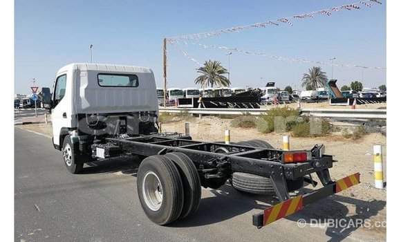 Buy Import Mitsubishi Carisma White Car in Import - Dubai in Agalega Islands Buy Import Mitsubishi Carisma White Car in Import - Dubai in Agalega Islands