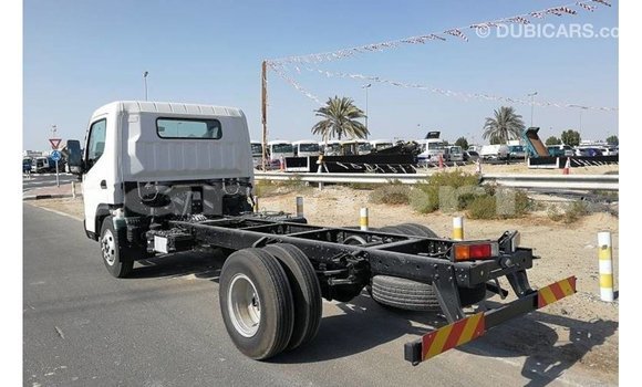 Buy Import Mitsubishi Carisma White Car in Import - Dubai in Agalega Islands Buy Import Mitsubishi Carisma White Car in Import - Dubai in Agalega Islands