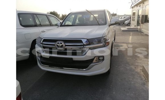 Buy Import Toyota Land Cruiser White Car in Import - Dubai in Agalega Islands Buy Import Toyota Land Cruiser White Car in Import - Dubai in Agalega Islands