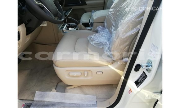Buy Import Toyota Land Cruiser White Car in Import - Dubai in Agalega Islands Buy Import Toyota Land Cruiser White Car in Import - Dubai in Agalega Islands