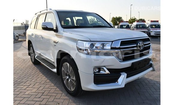 Buy Import Toyota Land Cruiser White Car in Import - Dubai in Agalega Islands Buy Import Toyota Land Cruiser White Car in Import - Dubai in Agalega Islands
