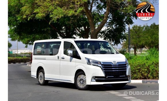 Buy Import Toyota Granvia White Car in Import - Dubai in Agalega Islands Buy Import Toyota Granvia White Car in Import - Dubai in Agalega Islands