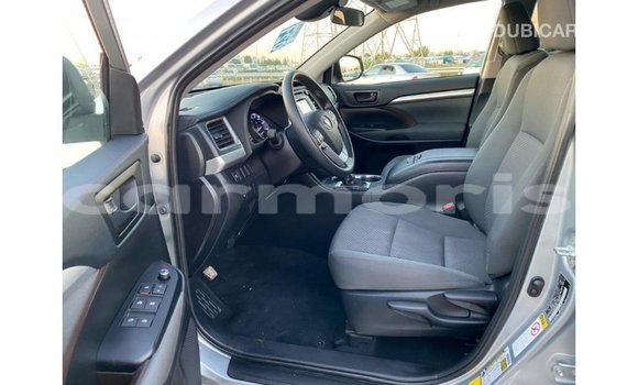 Buy Import Toyota Highlander Other Car in Import - Dubai in Agalega Islands Buy Import Toyota Highlander Other Car in Import - Dubai in Agalega Islands