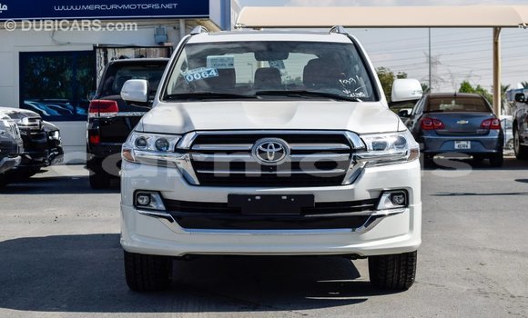 Buy Import Toyota Land Cruiser White Car in Import - Dubai in Agalega Islands Buy Import Toyota Land Cruiser White Car in Import - Dubai in Agalega Islands