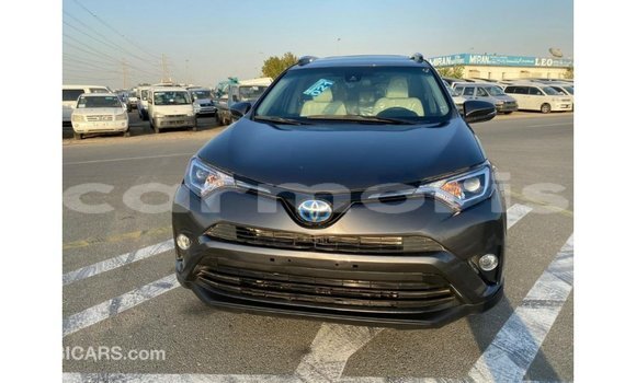 Buy Import Toyota HiAce Other Truck in Import - Dubai in Agalega Islands Buy Import Toyota HiAce Other Truck in Import - Dubai in Agalega Islands