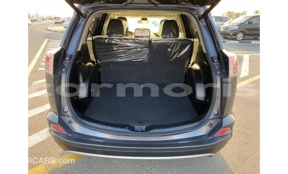 Buy Import Toyota HiAce Other Truck in Import - Dubai in Agalega Islands Buy Import Toyota HiAce Other Truck in Import - Dubai in Agalega Islands