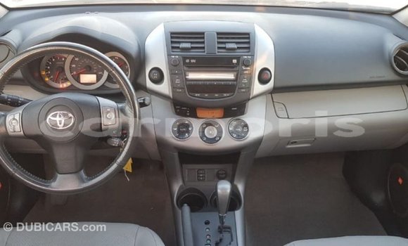 Buy Import Toyota HiAce Other Truck in Import - Dubai in Agalega Islands Buy Import Toyota HiAce Other Truck in Import - Dubai in Agalega Islands