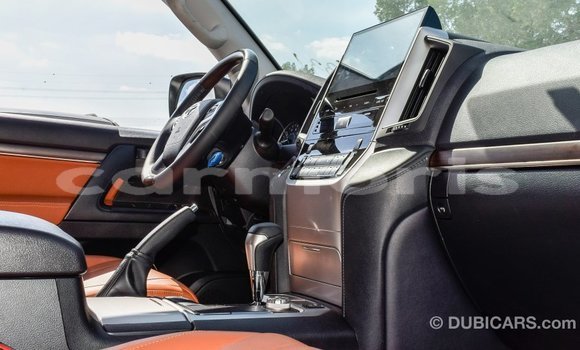 Acheter Import Voiture Toyota Land Cruiser Blanc à Import - Dubai, Îles Agalega Acheter Import Voiture Toyota Land Cruiser Blanc à Import - Dubai, Îles Agalega