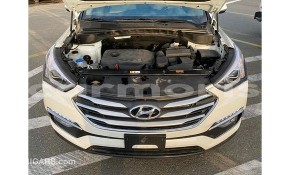 Buy Import Hyundai Santa Fe White Car in Import - Dubai in Agalega Islands Buy Import Hyundai Santa Fe White Car in Import - Dubai in Agalega Islands