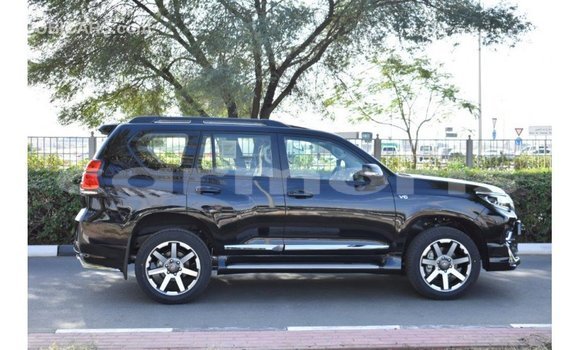 Buy Import Toyota Prado Black Car in Import - Dubai in Agalega Islands Buy Import Toyota Prado Black Car in Import - Dubai in Agalega Islands