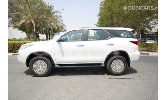 Buy Import Toyota Fortuner White Car in Import - Dubai in Agalega Islands Buy Import Toyota Fortuner White Car in Import - Dubai in Agalega Islands